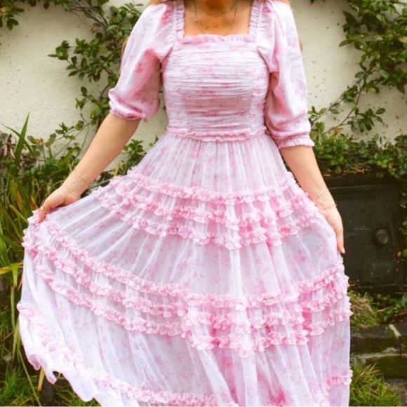 Ivy City Co Dresses & Skirts - Beautiful Aniston ivy city in blue NWT size M